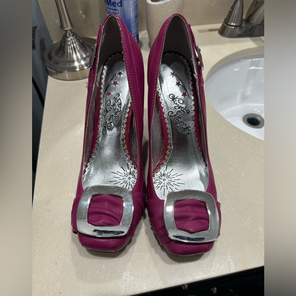 Naughty Monkey Pirate Wave heel